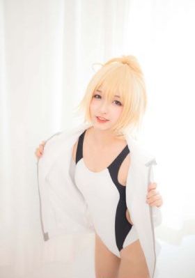 欧美大胆老女人_BD国语在线播放